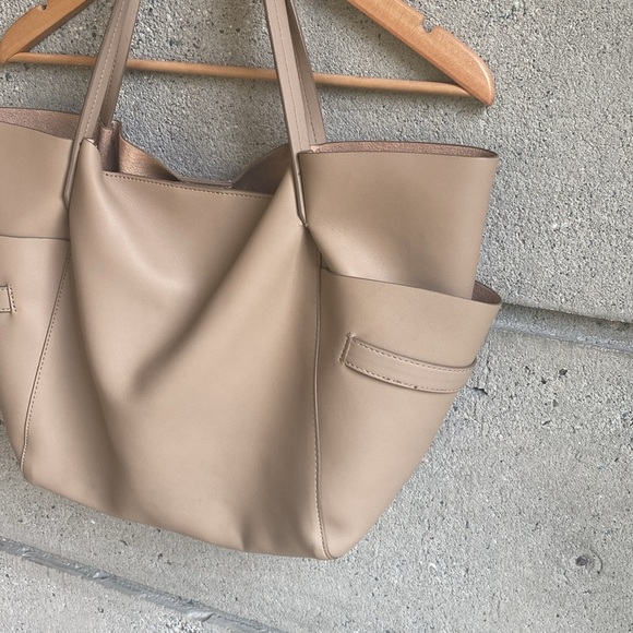 Zara Shoulder Bag - Soft Faux Leather - Picture 2 of 13